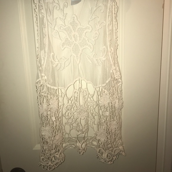 Top - Picture 2 of 2